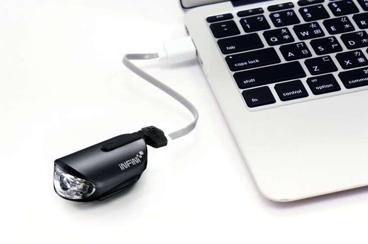 infini-lampa-przednia-olley-black-usb-new-2019_3.jpg