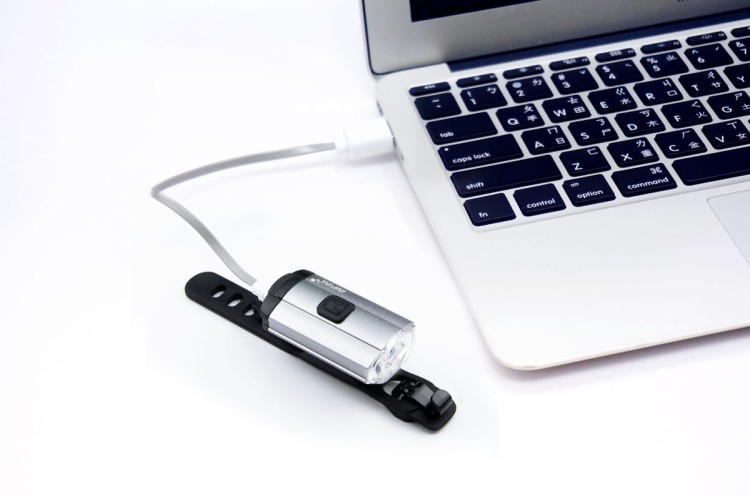 infini-lampa-przednia-tron-100-black-usb-new-2018_3.jpg