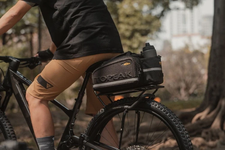 topeak-mtx-torba-trunk-bag-dxp-2-0-z-bokami-new_10.jpg